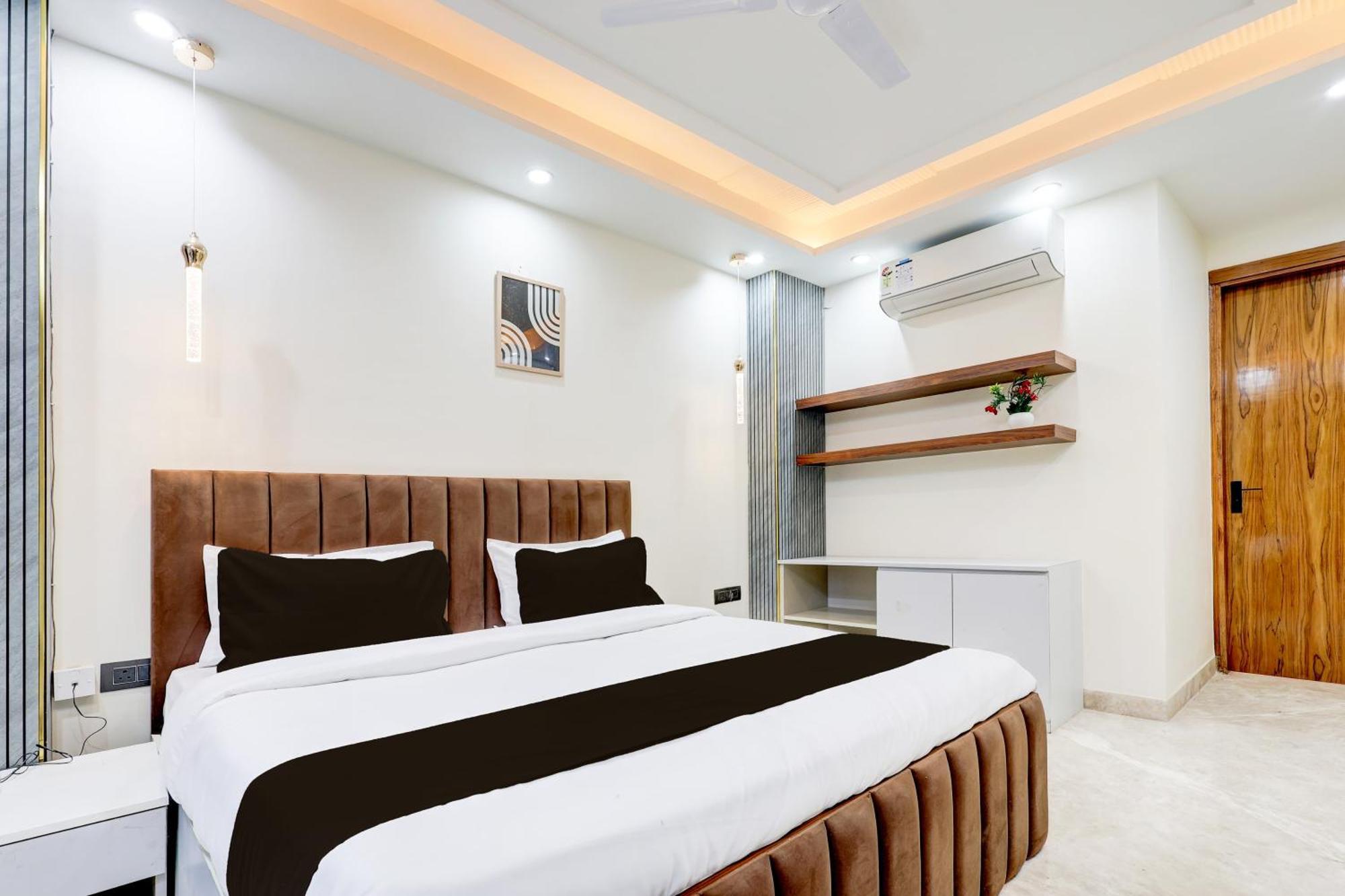 Super Hotel O Sector 43 Gurgaon Exteriör bild